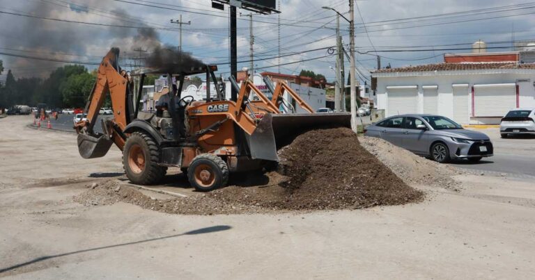 Excavadora trabajando.
