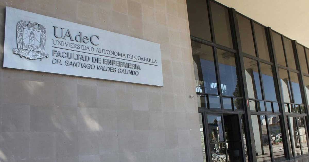 Fachada de la Facultad de Enfermería de la UAdeC.
