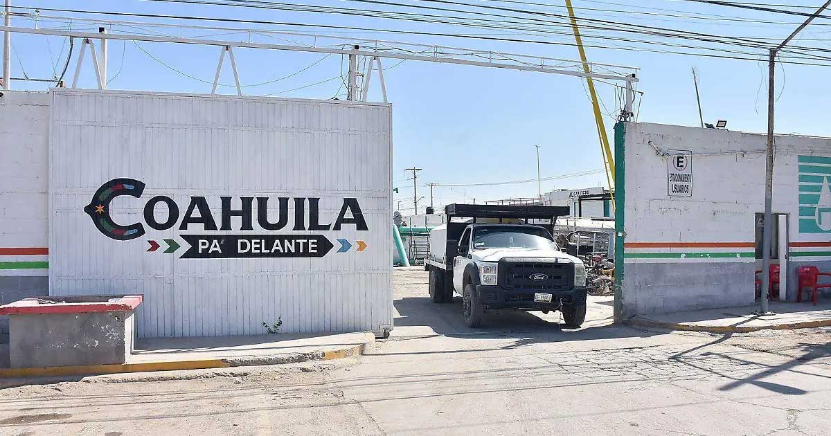 Portón de las instalaciones de SIMAS Rural.