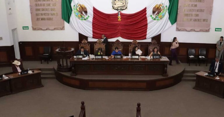 Interior del Congreso de Coahuila en sesión extraordinaria.