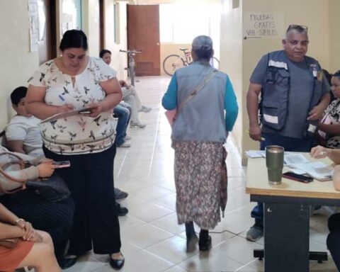 Mujeres en la brigada de salud en San Pedro.