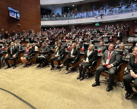 Nuevos ministros de la SCJN en el Senado.