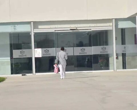 Fachada del hospital del ISSSTE.