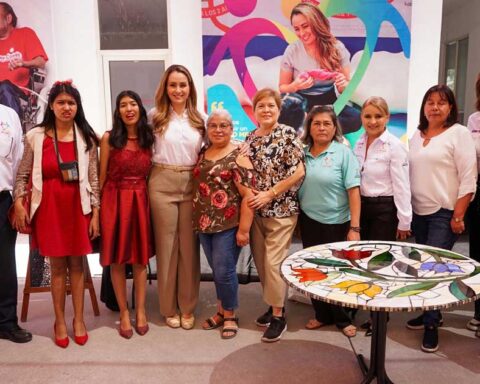 Estudiantes de los talleres del DIF Saltillo.