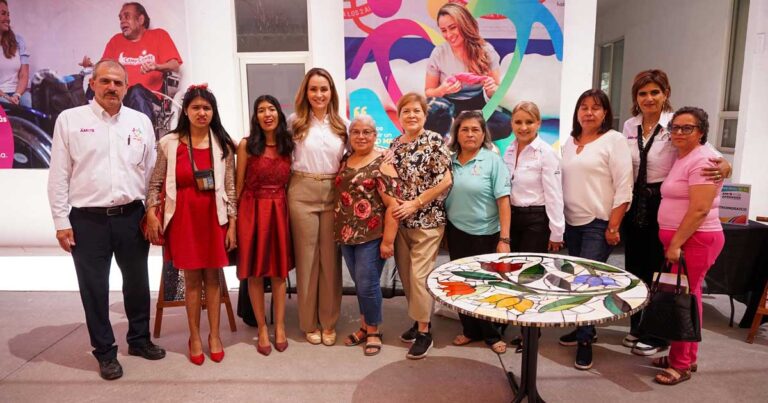 Estudiantes de los talleres del DIF Saltillo.