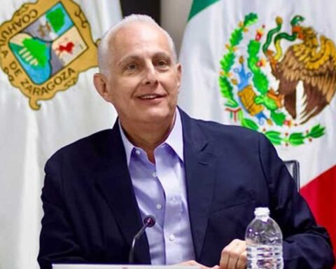 Alcalde de Torreón Román Cepeda.