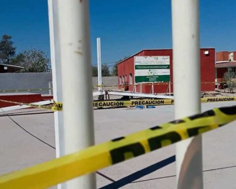 Acordonamiento en escuela de San Pedro donde ocurrió accidente.
