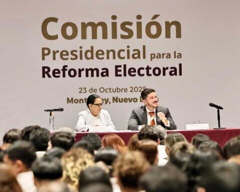 Reunión de la Comisión para la Reforma Electoral.