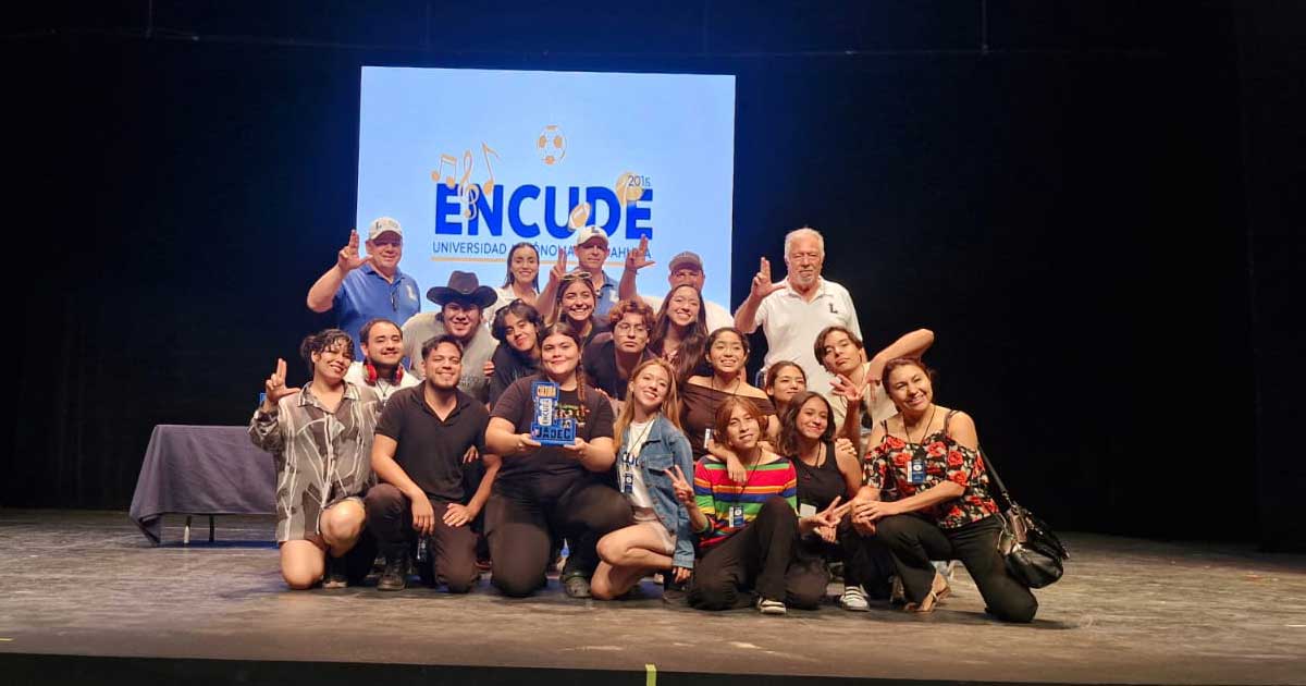 Jóvenes en el ENCUDE 2025.
