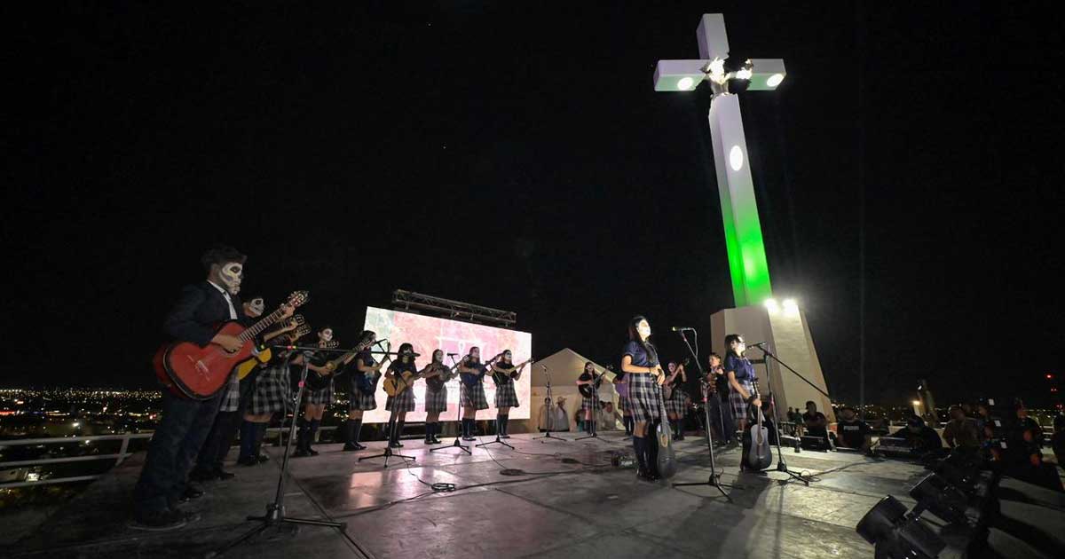 Alumbrada de Día de Muertos en Monclova.