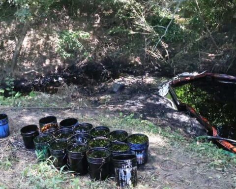 Derrame de hidocarburo en el Río Pantepec.
