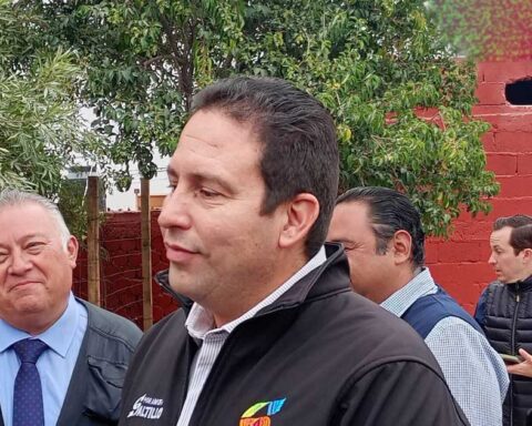 Alcalde Javier Díaz en entrevista a los medios.