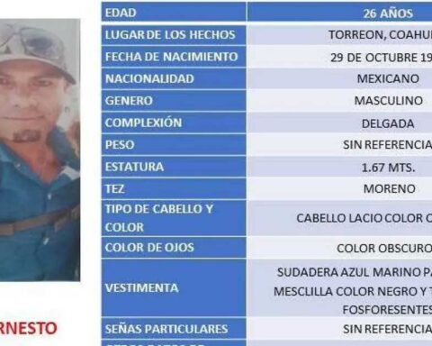 Ficha de búsqueda de hombre desaparecido en Torreón.