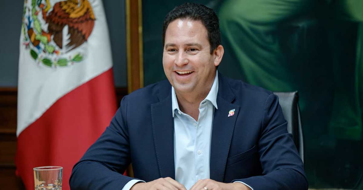 Alcalde de Saltillo Jaiver Díaz.