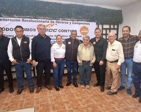 Integrantes del Comité Municipal de la CROC en Francisco I. Madero.