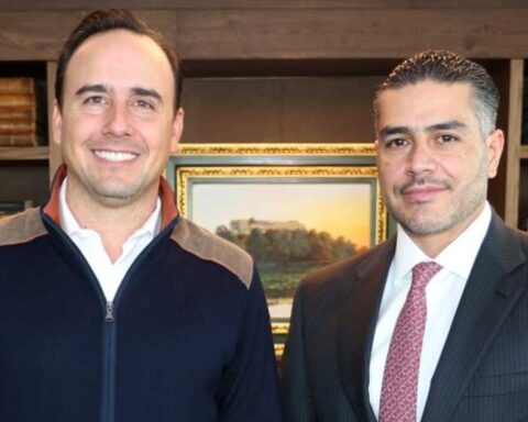 El gobernador de Coahuila Manolo Jiménez y el secretario de Seguridad Omar García Harfuch.