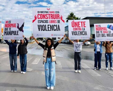 Activismo contra violencia a las mujeres en Torreón.
