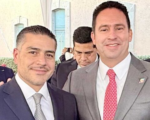 Omar García Harfuch y el alcalde de Saltillo Javier Díaz.