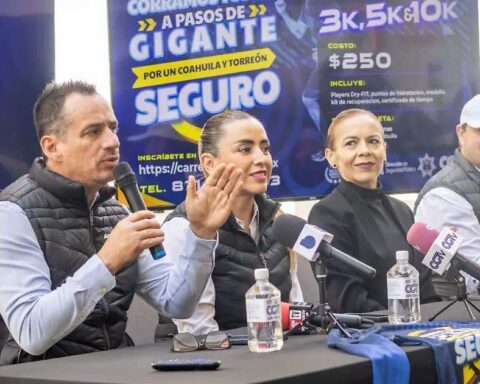Organizadores de la carrera.