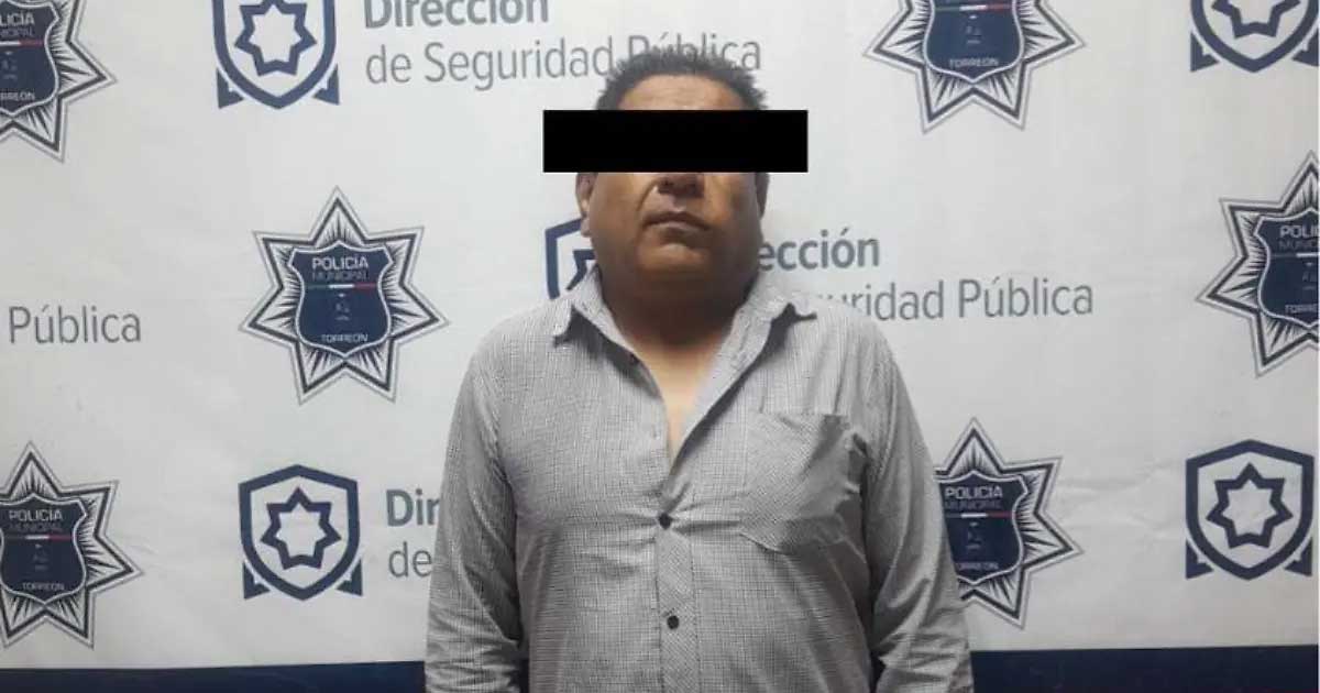 Hombre detenido por agredir a su novia en Torreón.