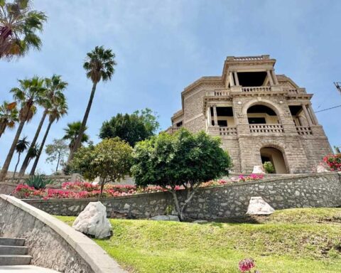 Fachada del Museo Casa del Cerro en Torreón.