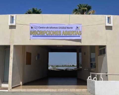 Fachada del Centro de Idiomas UAdeC Monclova
