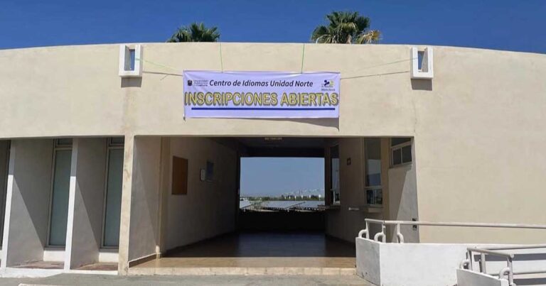 Fachada del Centro de Idiomas UAdeC Monclova