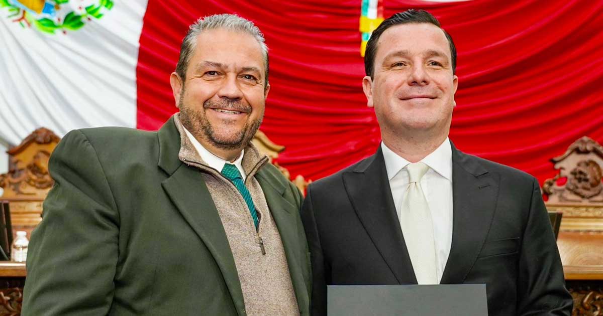 Tomás Gutiérrez, alcalde de Ramos Arizpe, y el fiscal Federico Fernández.