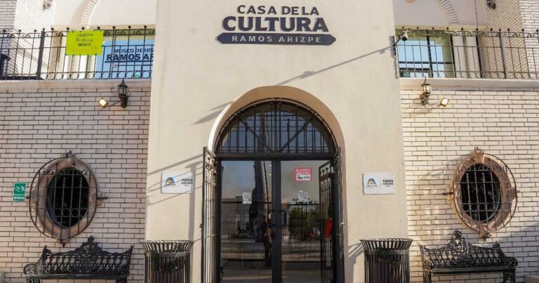 Fachada de la Casa de la Cultura en Ramos Arizpe.