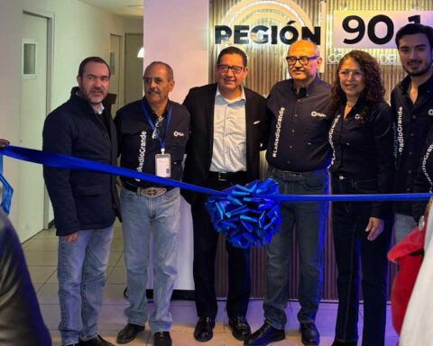 Momento de la inauguración de las emisoras de Grupo Región en Zacatecas.
