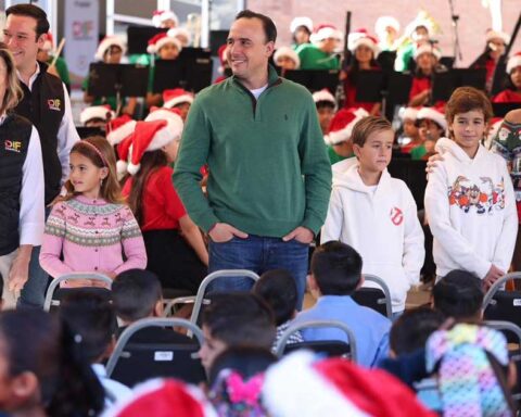El gobernador de Coahuila Manolo Jiménez durante una posada de casa hogar en Saltillo.
