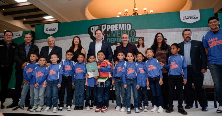 Premio al Mérito Deportivo en Saltillo.