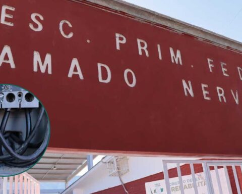 Fachada de la primaria Amado Nervo, en Saltillo.