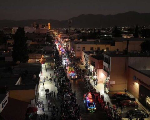 Desfile navideño en Saltillo.
