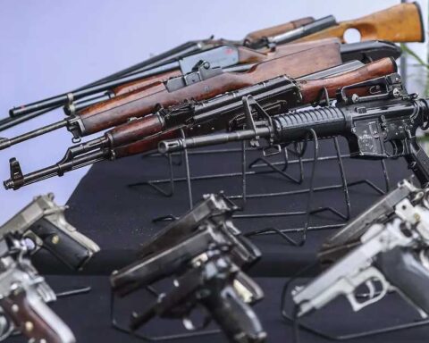 Armas