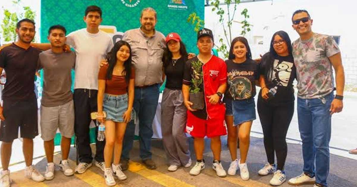 Jóvenes en Ramos Arizpe.