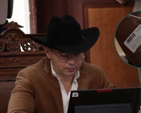 Tony Flores, diputado.