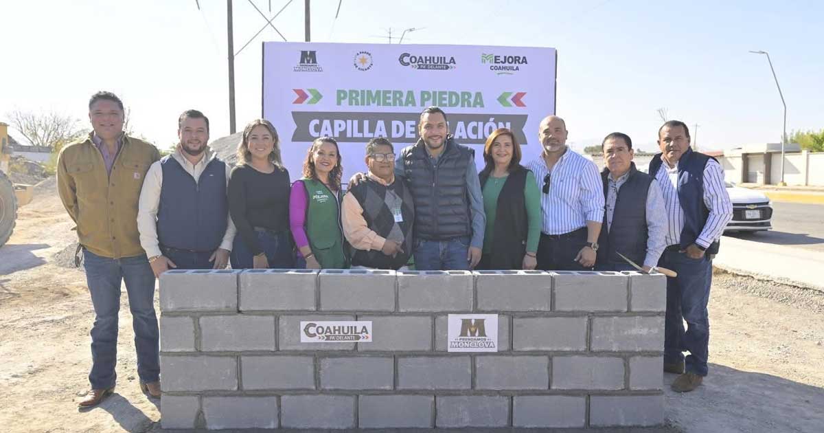 Colocación de la primera piedra de una capilla de velación en Monclova.
