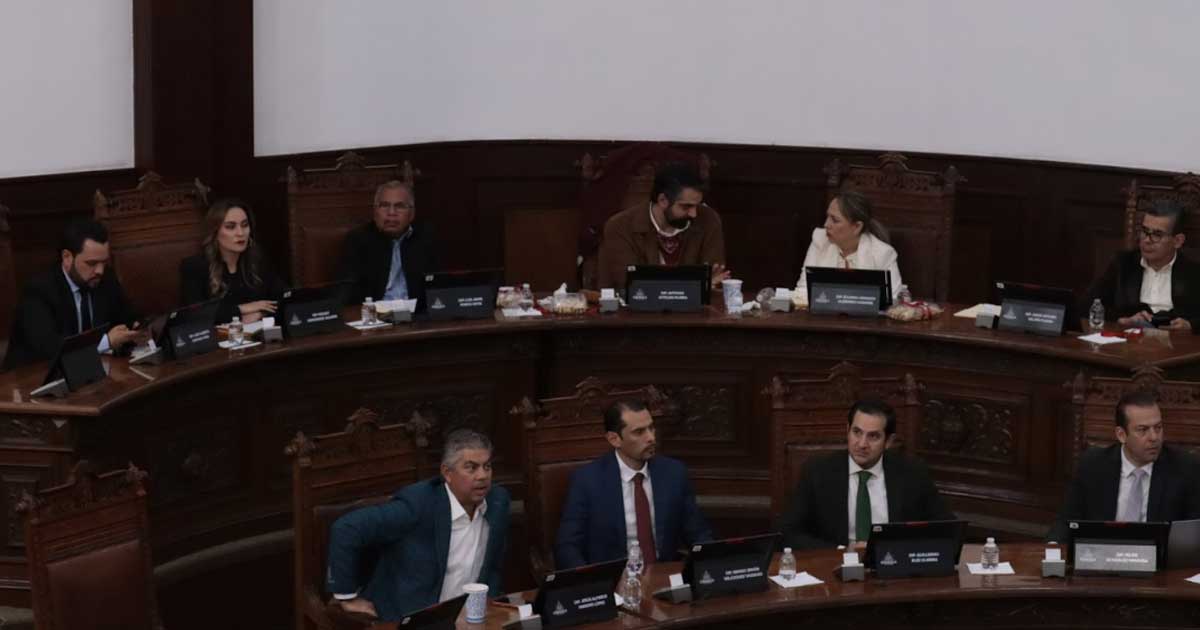 Diputados en sesión del Congreso.