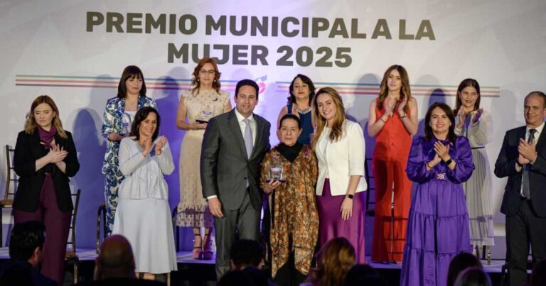 Ganadoras del Premio Municipal de la Mujer.