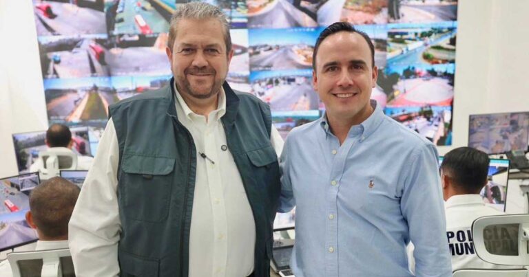 Tomás Gutiérrez, alcalde de Ramos Arizpe, y Manolo Jiménez, gobernador de Coahuila.