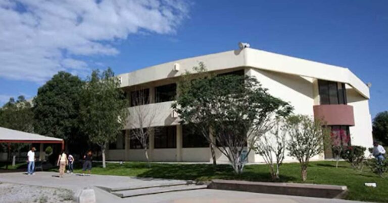 Escuela de Ciencias de la Comunidad de la UAdeC Unidad Laguna.