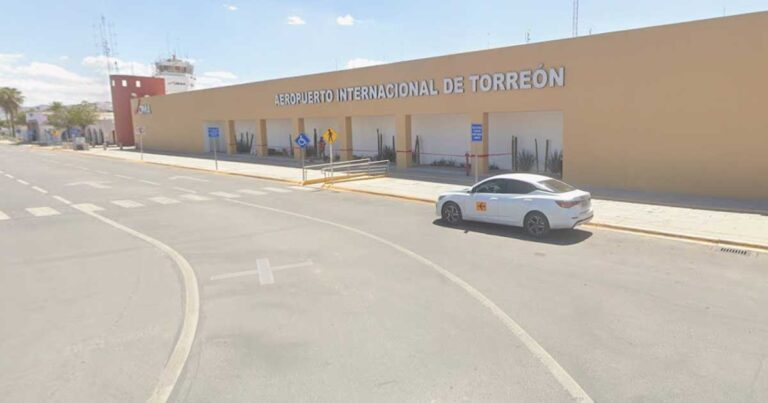 Fachada del aeropuerto de Torreón.