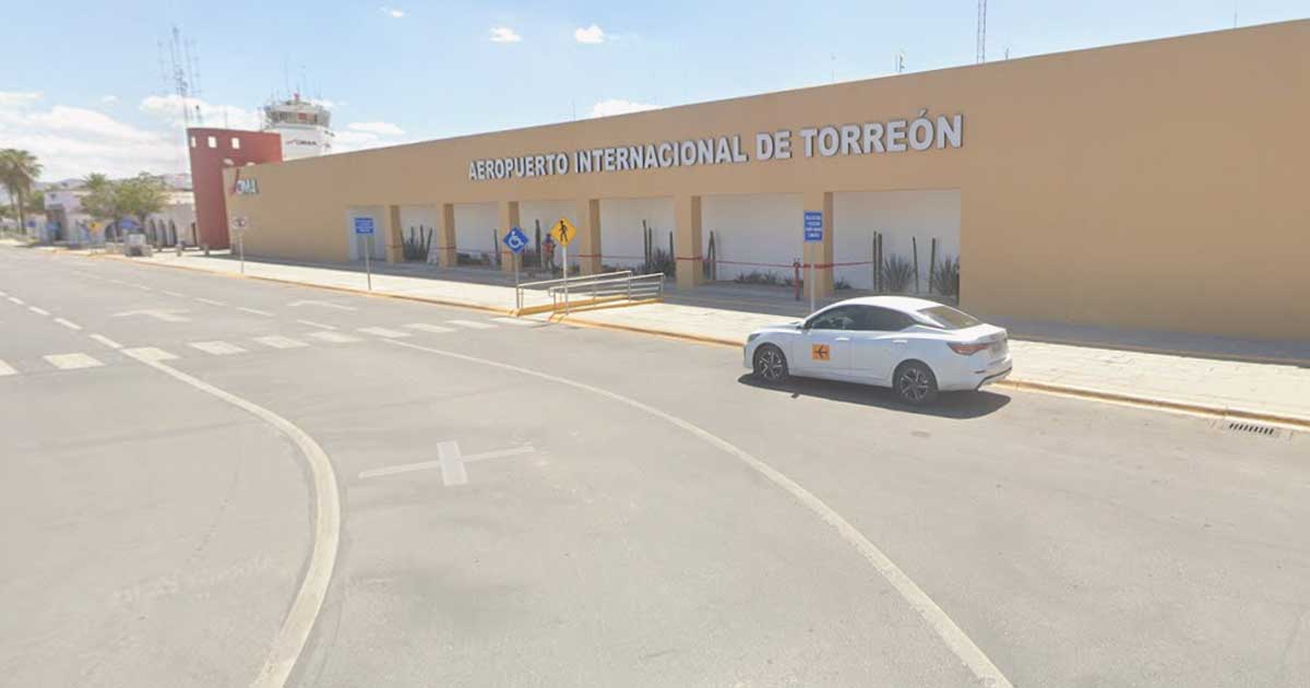 Fachada del aeropuerto de Torreón.