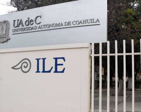 Fachada del Instituto de Lenguas Extranjeras de la UAdeC.