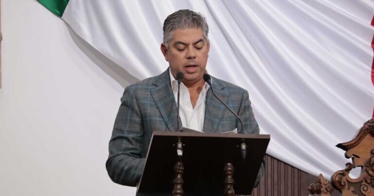 Alfredo Paredes, diputado de Coahuila.