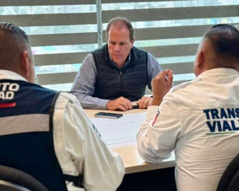 Autoridades de Torreón en reunión.