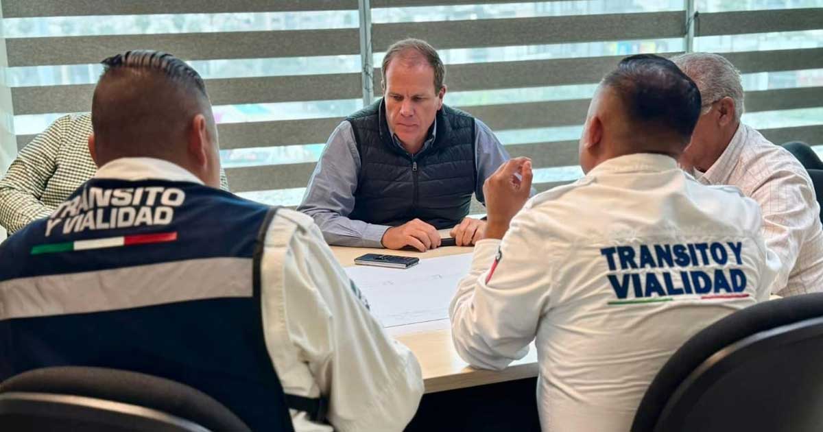 Autoridades de Torreón en reunión.