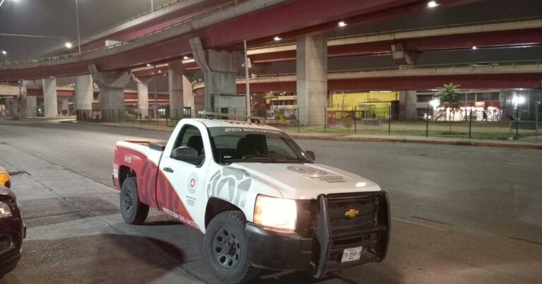 Camioneta de Protección Civil en Saltillo.
