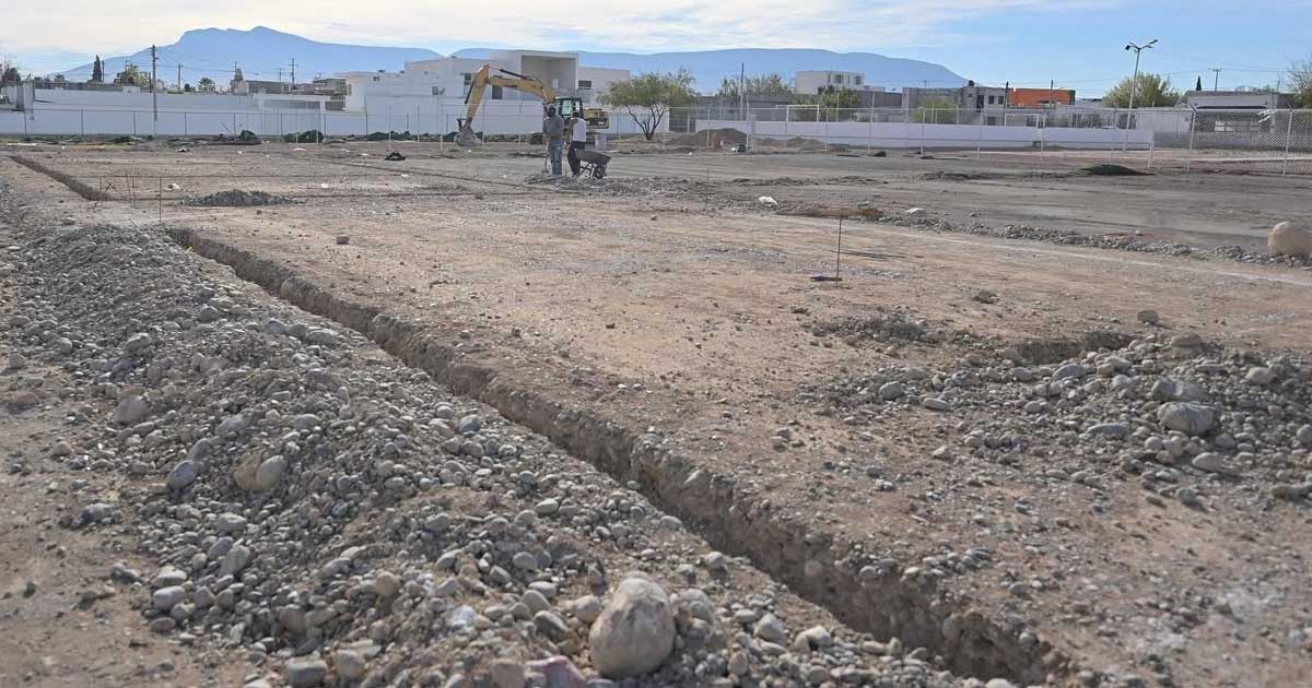 Obra de nueva escuela en Monclova.